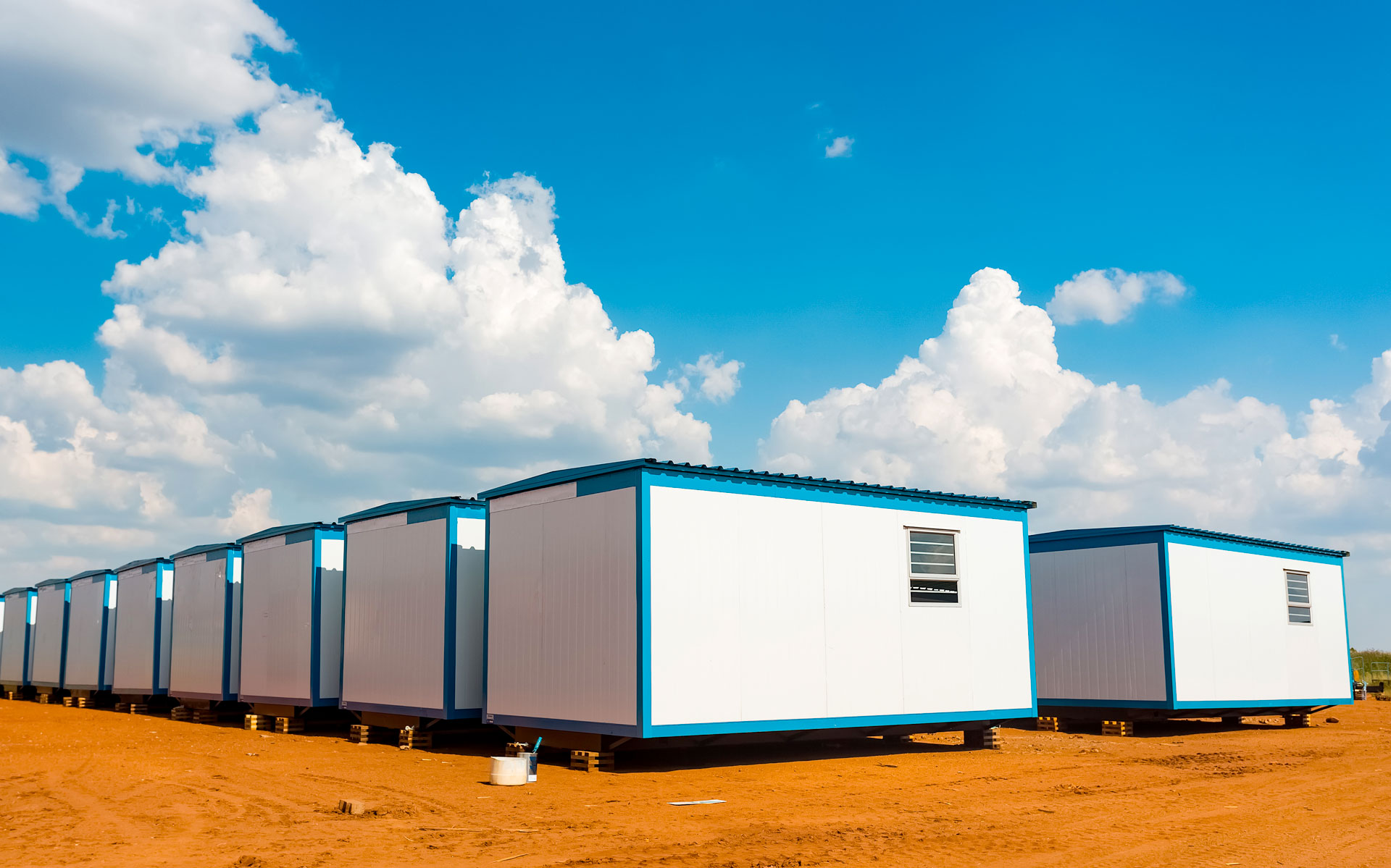 Looking for offices, accommodations, temporary housing solutions?